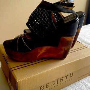 BED STU wedges